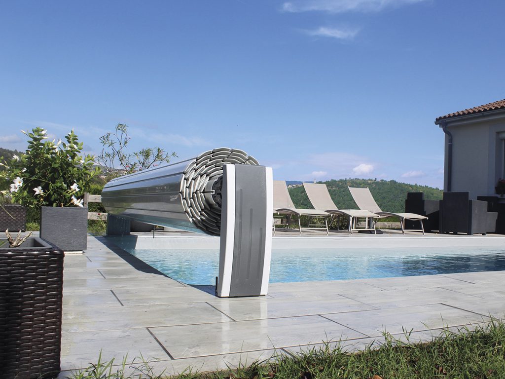 cubierta modelo bali 5 1024x768 - Cubierta automática para piscinas modelo Bali